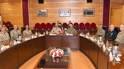 وزير الدفاع يعود لمصر بعد زيارته تركيا لتعزيز التعاون العسكري بين البلدين