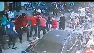 شجار مع طفل يقود إلى اعتداء عنيف على عامل في الزقازيق