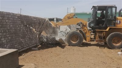 إزالة 5 حالات تعد على الأراضي الزراعية وأملاك الدولة ببورسعيد 