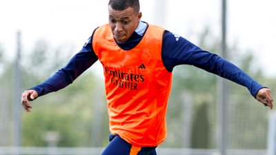 أرقام قياسية تُنصف النجم الفرنسي .. مبابي يكتب التاريخ رغم السقوط في الكلاسيكو