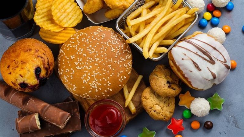 أطعمة تزيد من التهابات