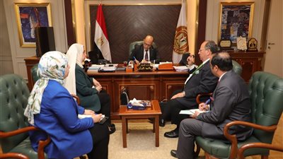 30 فرصة عمل للمصريين في السعودية.. وزير العمل يلتقي وفد «إيلو للاستشارات»