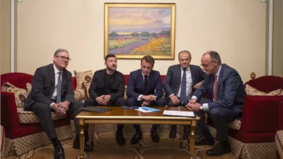 أوروبا والولايات المتحدة تصعد الضغط على روسيا بشأن أوكرانيا