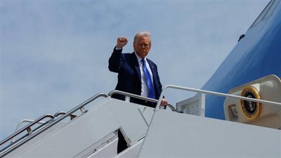 الرئيس الأمريكي يغادر أبو ظبي مختتما جولته الخليجية