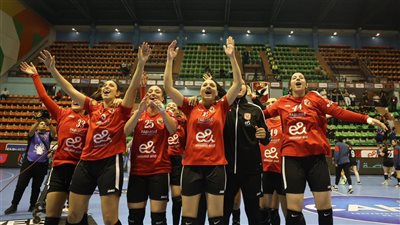 سيدات الأهلي يتأهلن إلى نهائي السوبر الإفريقي لكرة اليد