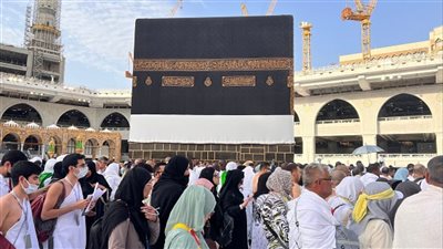 نيفين مختار: المرأة لا تُعفى من الحج بسبب الحيض..والإحرام لا يشترط الطهارة