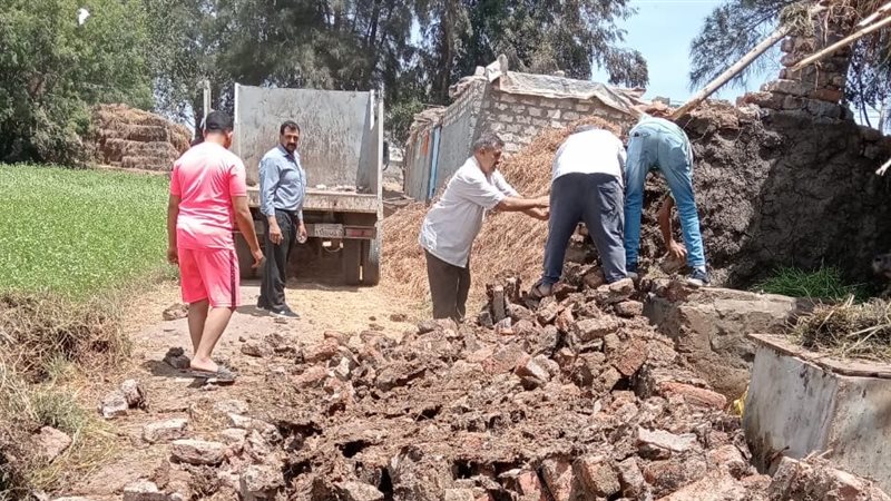 أثناء هدم إحدى المباني