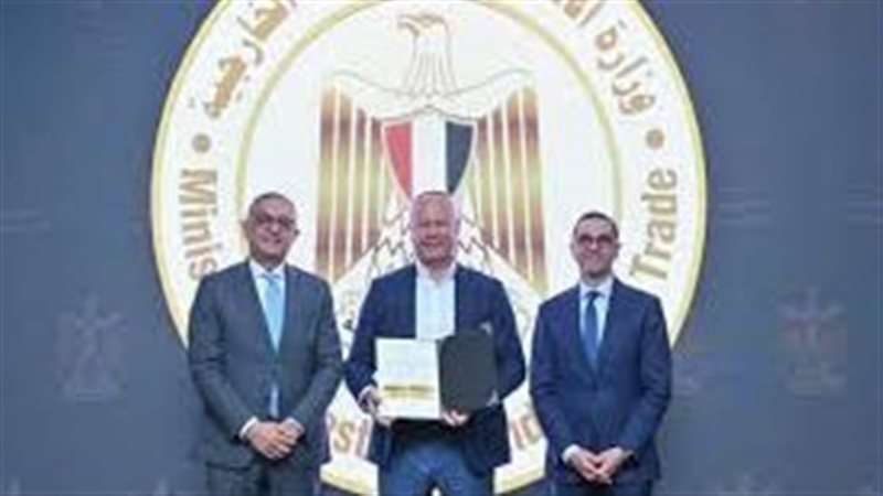 رخص ذهبية جديدة لستة