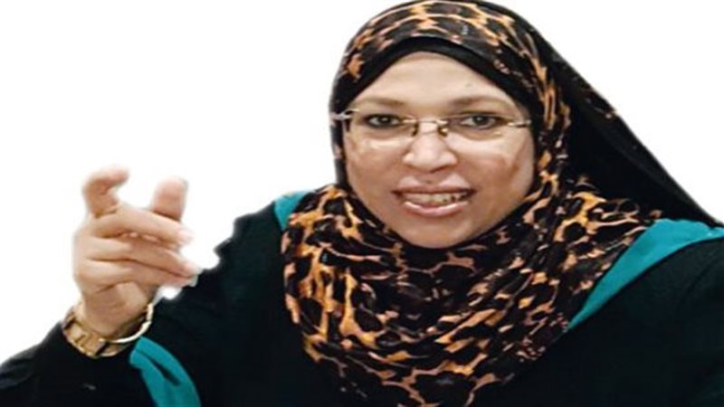 نيفين مختار