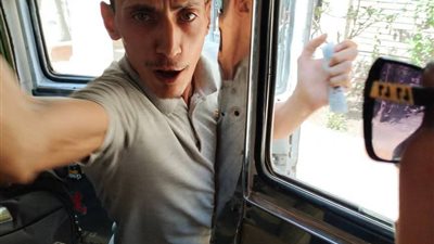 ركاب ميكروباص بالطالبية .. السائق تعدى على سيدة بالضرب لمطالبته بخفض الموسيقى 