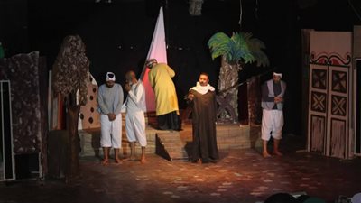 قصور الثقافة بالسويس تختتم عرض 