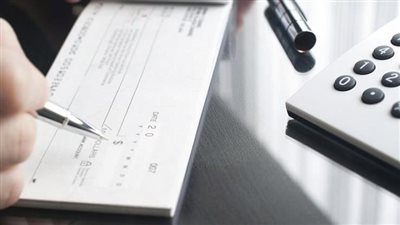 دون الذهاب للفرع.. خطوات استخراج دفتر شيكات أون لاين في البنوك