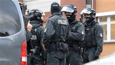 الشرطة الألمانية تنفذ أكبر عملية دهم ضد منظمة متطرفة