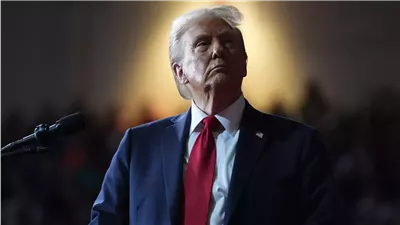 أمين سر حركة فتح : ترامب يسعى لتعزيز مكانته