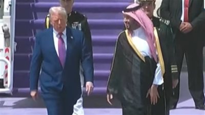 ولي العهد السعودي محمد بن سلمان يستقبل الرئيس الأمريكي دونالد ترامب