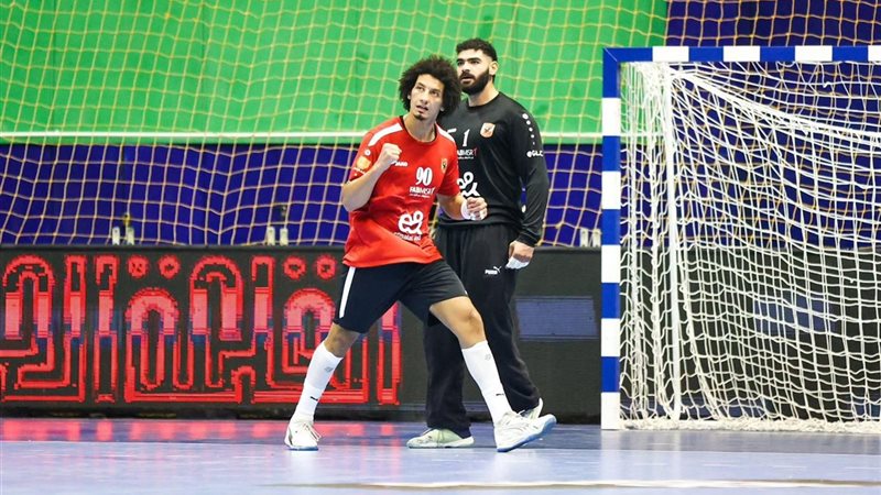 يد الاهلي