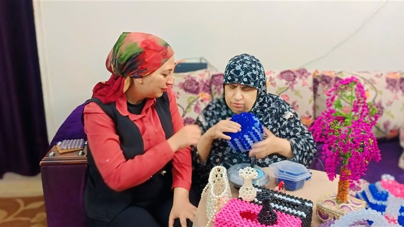 محررة نيوزرووم مع