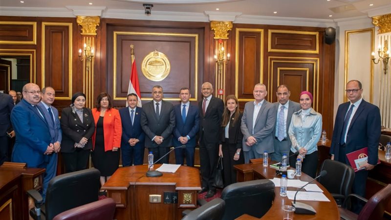 وزير الانتاج الحربي