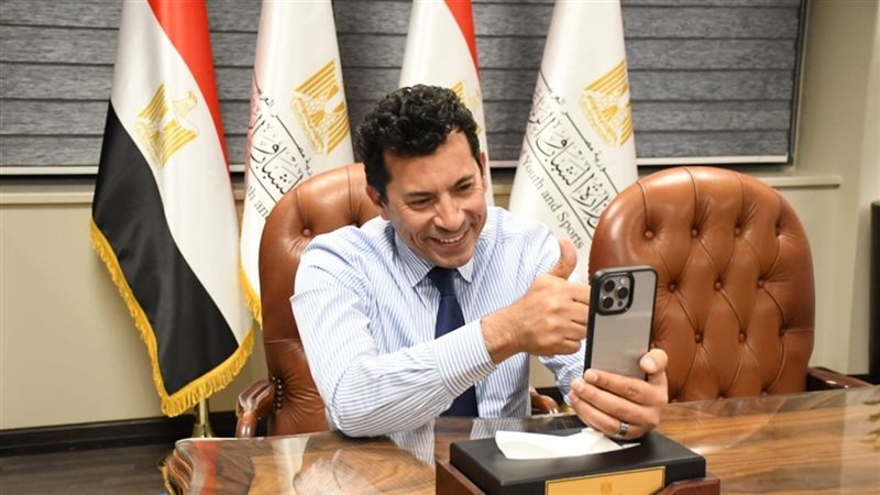 اشرف صبحي وزير الشباب