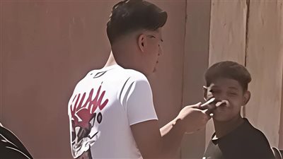 لتروع الطالبات.. القبض عاطل حمل صاعقّا كهربائيا أمام مدرستين بالفيوم