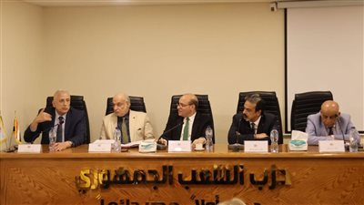 الشعب الجمهورى يناقش