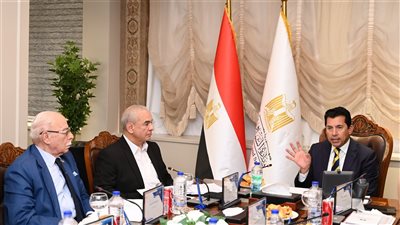 أشرف صبحي يترأس اجتماع مجلس إدارة صندوق التمويل الأهلي لرعاية النشء والشباب 