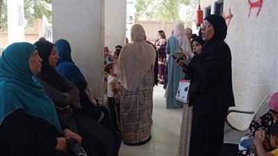 تنظيم قافلة علاجية في 9 تخصصات طبية بمنطقة الألبان الجديدة بالسويس |صور