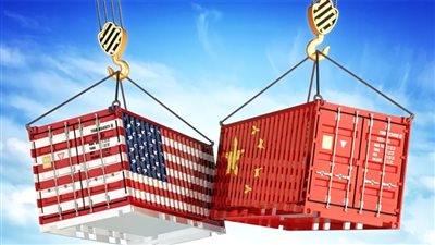 خبير اقتصادي: الأسواق العالمية تتعامل بحذر مع تطورات الاتفاق بين أمريكا والصين