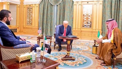 «دعوة للتطبيع مع إسرائيل».. ننشر تفاصيل لقاء ترامب والشرع في السعودية (تفاصيل)