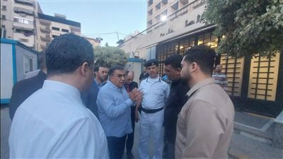 صرف تعويض.. محافظ الدقهلية يتفقد مصابي حادث حريق مخزن خردة ووفاة 3 أشخاص |صور