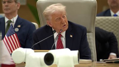 ترامب: مفاوضات جادة مع إيران.. ونراقب تطورات سوريا وأوكرانيا عن كثب