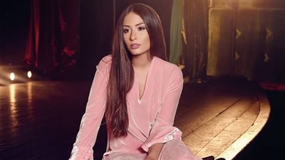 الليلة.. المطربة هبة طوجي تحيي حفلا غنائيا بـ هايد بارك 