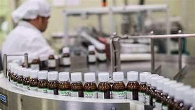 شعبة الصيدليات: تصنيع الدواء في مصر وتصديره قادر على تعويض دخل قناة السويس