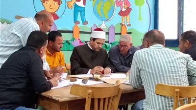 رئيس منطقة الإسماعيلية الأزهرية يتابع أعمال كنترول الشهادة الابتدائية