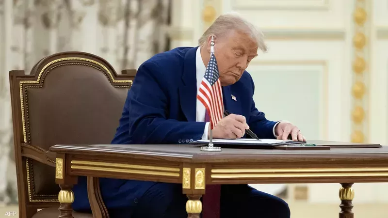 الرئيس الأمريكي دونالد