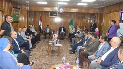 صبحي ومحافظ القليوبية يبحثان مع نواب البرلمان تطوير قطاعي الشباب والرياضة