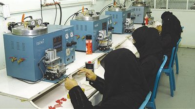 العمالة النسائية غير مُقدرة قيمتها الحقيقية في الصادرات العالمية