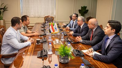 باستثمارات 60 مليون دولار.. توقيع عقد مشروع كينليد الصينية لإنتاج مواد تغليف