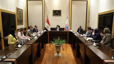وزير الصحة يناقش مع رئيس بعثة منظمة 