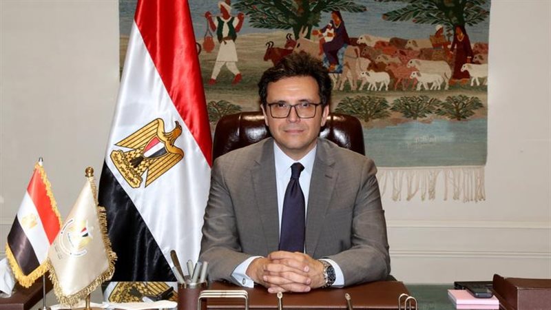 الدكتور أحمد فؤاد