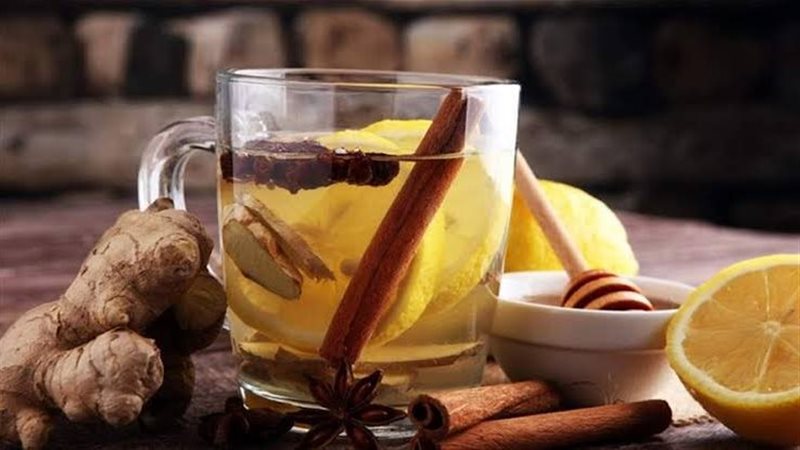 مشروب القرفة مع الزنجبيل