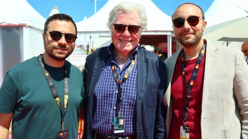 حسين فهمي والناقد