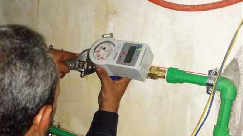 تركيب عدادات المياه