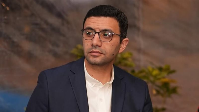 الدكتور مصطفى كريم