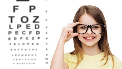 ضعف النظر عند الأطفال.. الأسباب وطرق الاكتشاف والنصائح الطبية للتعامل
