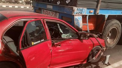 إصابة 6 أشخاص في تصادم 3 سيارات ملاكي بأخرى نقل على طريق عتاقة بالسويس