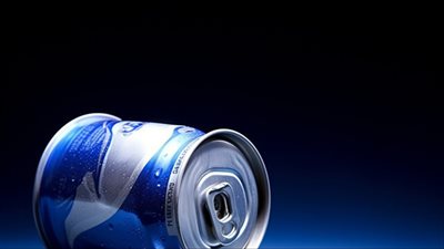 دراسة جديدة تحذر: مكون شائع فى مشروبات الطاقة يسبب سرطان الدم