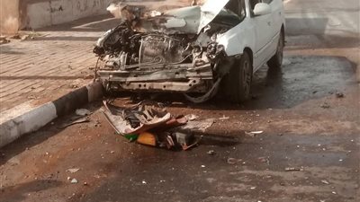 أحدهم اشتعلت.. تفاصيل  تصادم 4 سيارات بطريق السويس