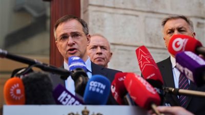 الكرملين: «لقاء ترامب وبوتين يحتاج تحضيرات والرئيس يتابع المفاوضات»