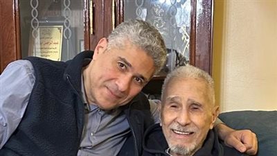 أحمد أبوزهرة: مكالمة الرئيس السيسي لوالدي تكريمًا وتقديرًا لرحلته الفنية|فيديو